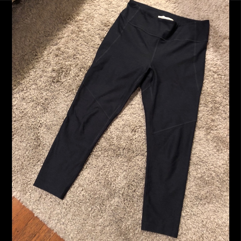 Outdoor Voices 3/4 Warmup Leggings